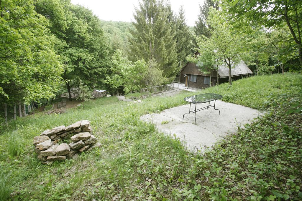 Villa Harangvirag 36 Fahaz Kismaros Exterior foto